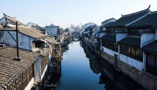 逃离违建房屋9